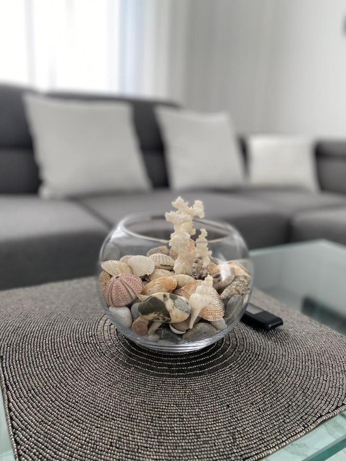 Holiday House Canis Žuljana エクステリア 写真